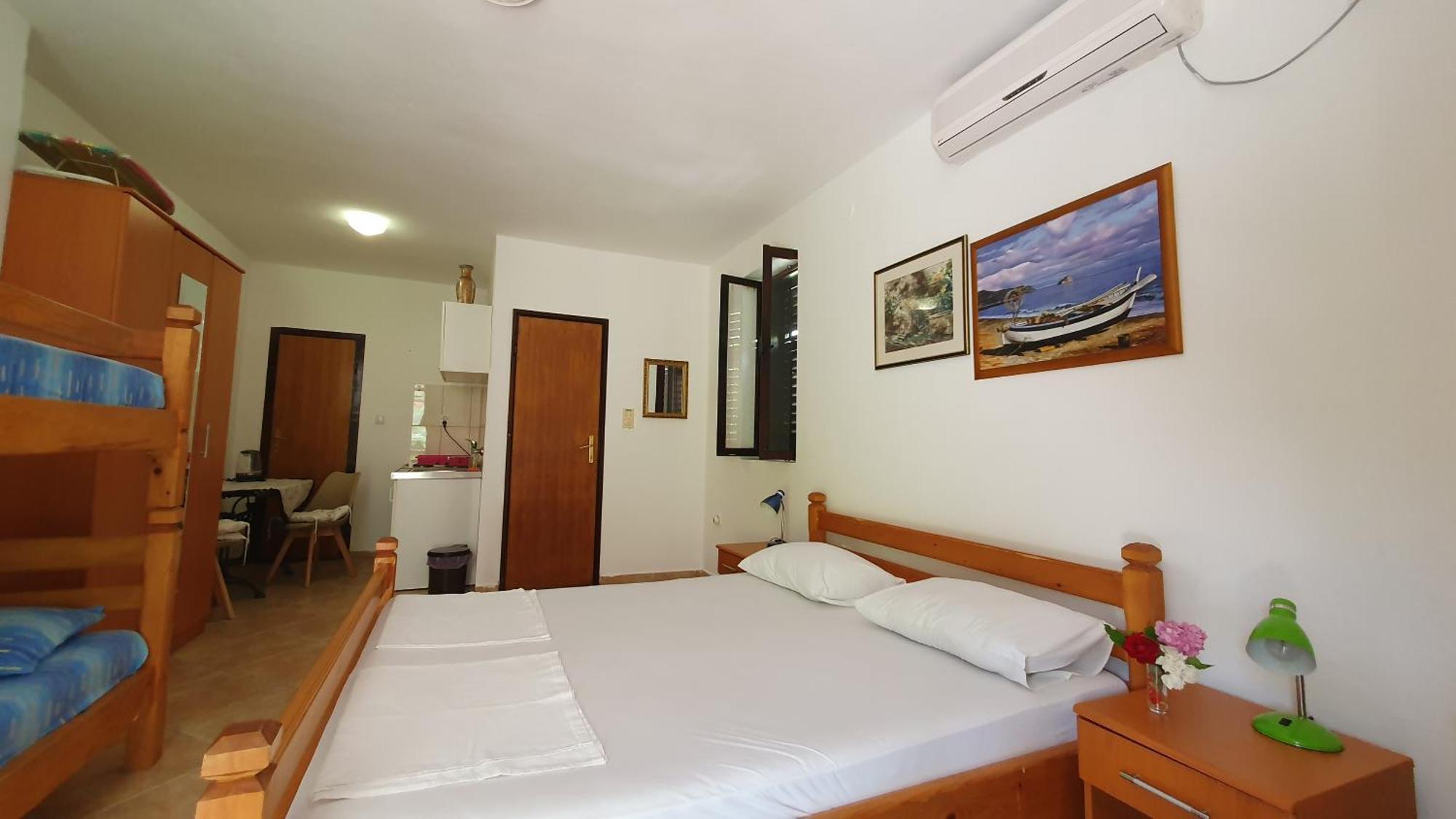 Apartments Ognjenovic Risan Exterior foto